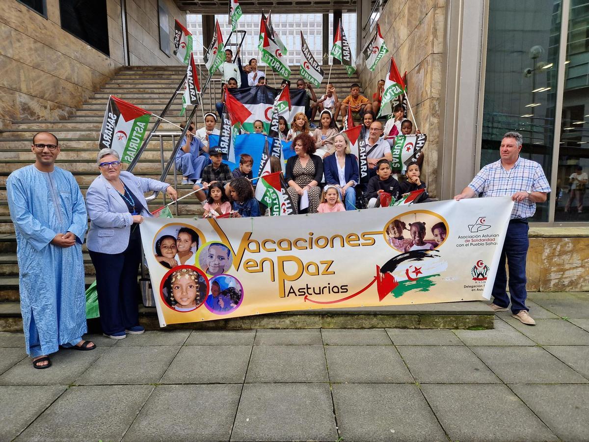 Recepción a los niños del programa "Vacaciones en Paz", en una imagen de archivo.