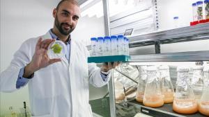 Óscar Expósito, cofundador y director científico de Vytrus Biotech, una ’spin-off’ de la Facultad de Farmacia de la UB.