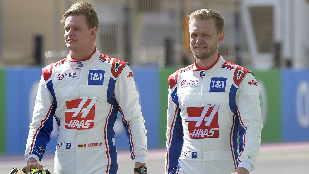 Mick Schumacher y Kevin Magnussen en una imagen al principio de la pretemporada 2022 de F1