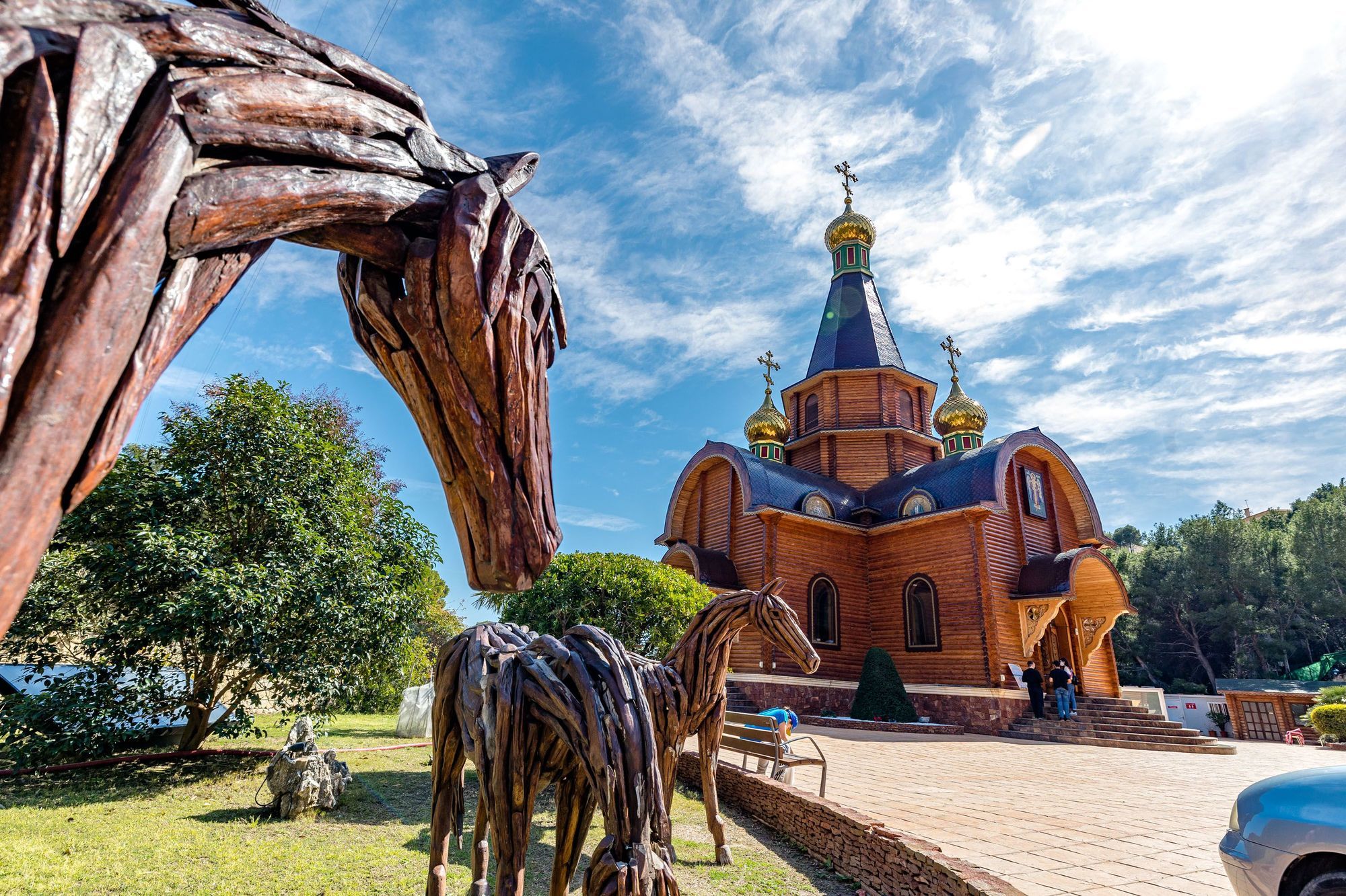 La iglesia ortodoxa de Altea, un lugar de encuentro para olvidar la guerra