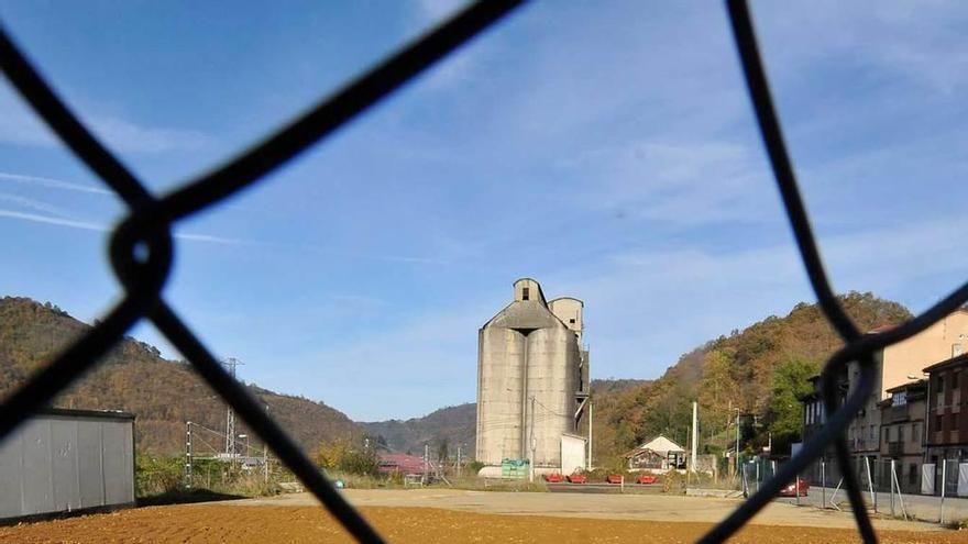 La parcela resultante tras desmantelar la vieja gasolinera.