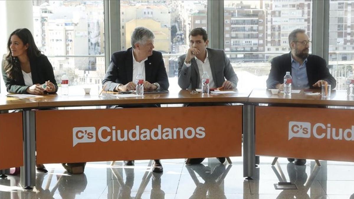 El líder de C's, Albert Rivera, en la reunión de su ejecutiva, este lunes.