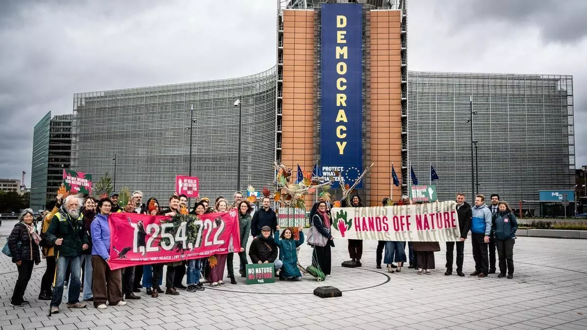 1,2 millones de personas firman contra la rebaja de las leyes ambientales de la UE