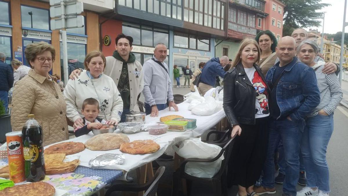 Rosario López, Noé Martínez, Josefa Martínez, Darío González, Eloy González, Elena Martínez, José Luis Martínez, Esther López, Manuel Martínez y Sonia Rodríguez. | S. Arias