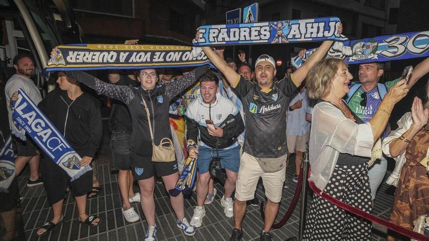 LLegada del equipo de fútbol Málaga CF al Hotel Cristina