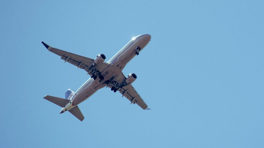 Viatja per menys: els secrets que no volen explicar-te les aerolínies