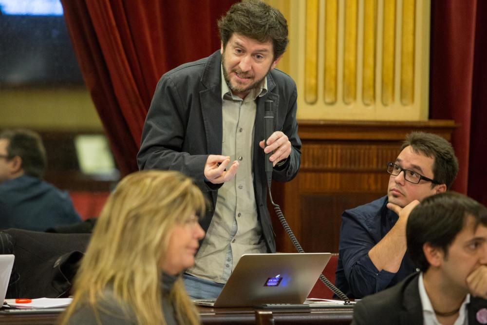 Pleno del Parlament