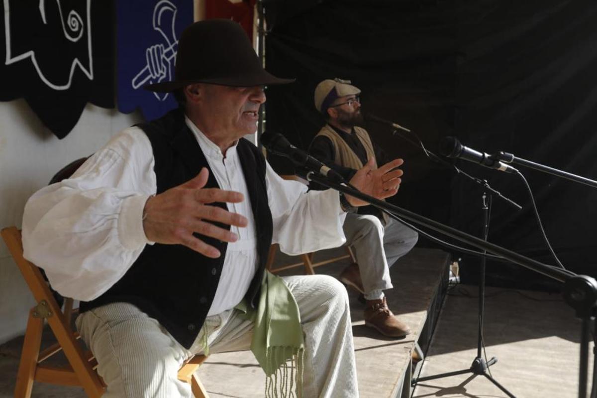 Las tropas napoleónicas campan a sus anchas por el Casco Vello sin saber que el domingo serán expulsados de la ciudad. Las tropas napoleónicas campan a sus anchas por el Casco Vello sin saber que el domingo serán expulsados de la ciudad.