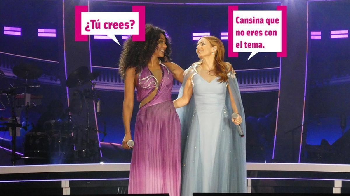 Mel B y Geri Halliwell durante uno de sus conciertos