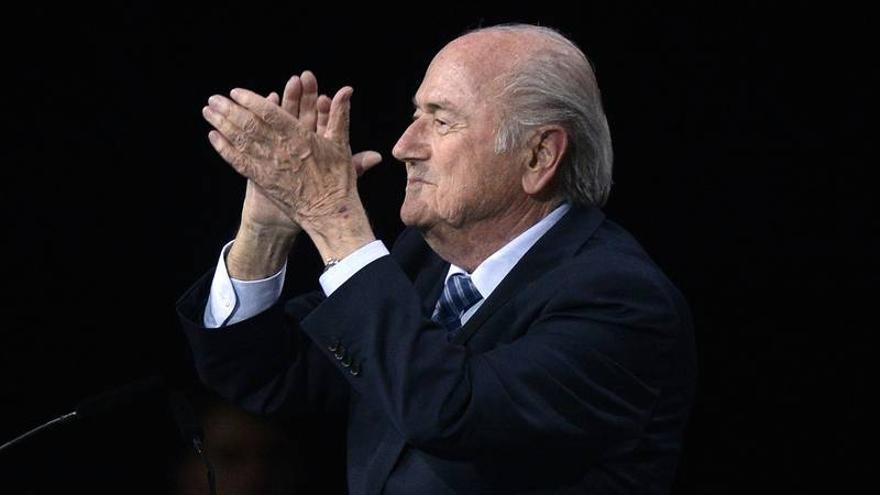 Joseph Blatter, reelegido pese al escándalo de corrupción