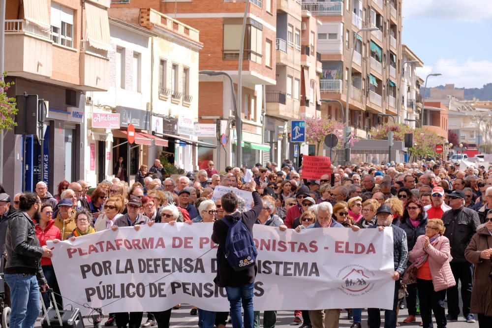 Manifestación en Elda-Petrer por la subida de las pensiones.