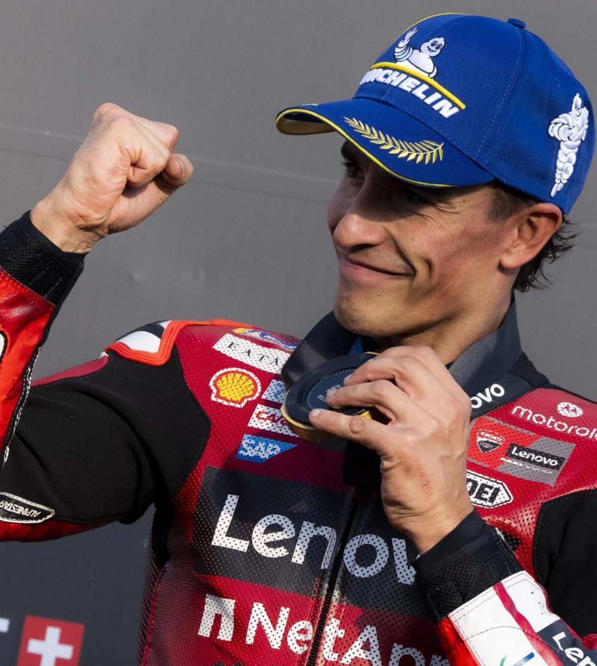 Márquez guanya a l’esprint i mossega el Mundial