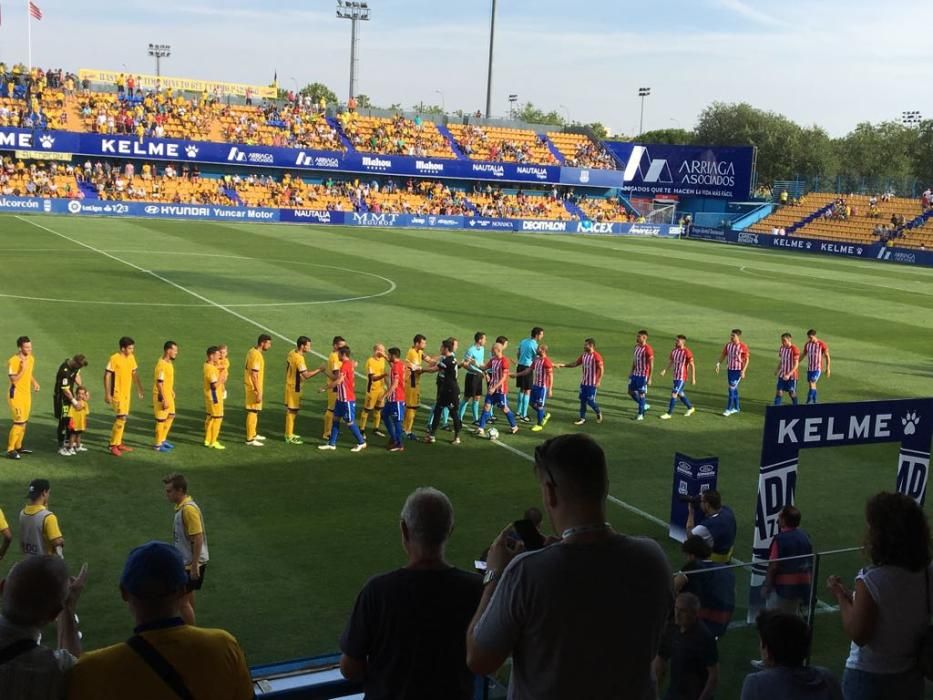 El partido entre el Alcorcón y el Sporting, en imágenes