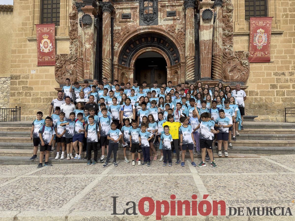 El UCAM de baloncesto peregrina a Caravaca de la Cruz en su Año Jubilar