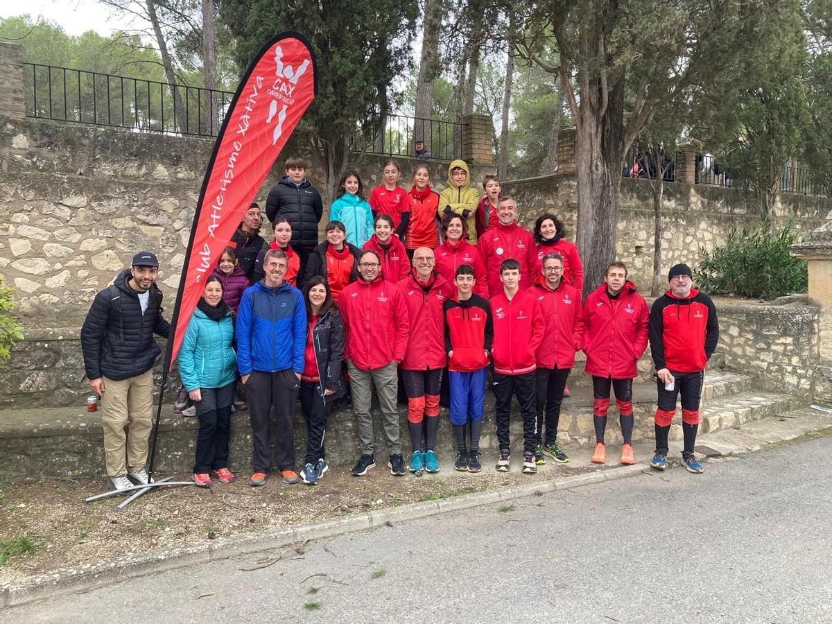 Deportistas del CAX Orientació de Xàtiva en el inicio de la temporada 2026.