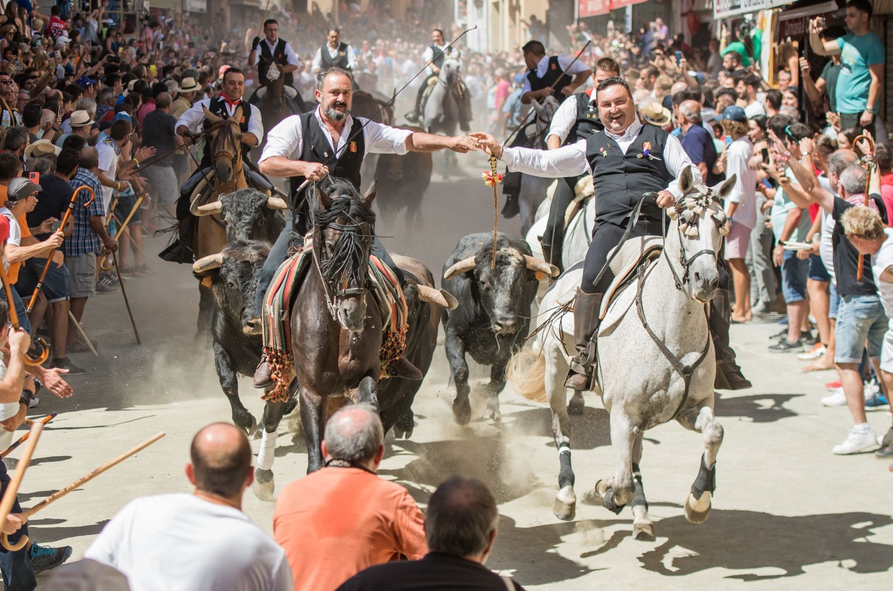 Fotos de ambiente y de la segunda Entrada de Toros y Caballos de Segorbe