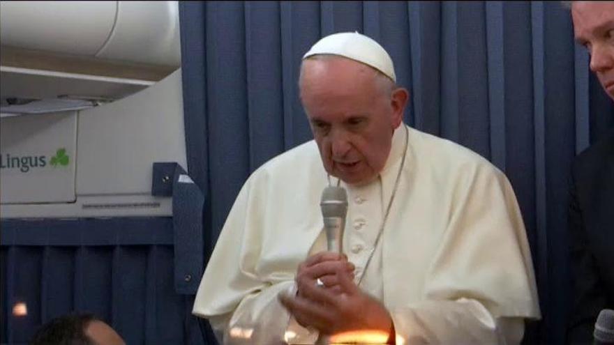 El Papa finaliza su viaje en Irlanda pidiendo perdón por los abusos