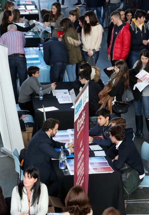 Treinta y cinco universidades echan sus redes en Vigo