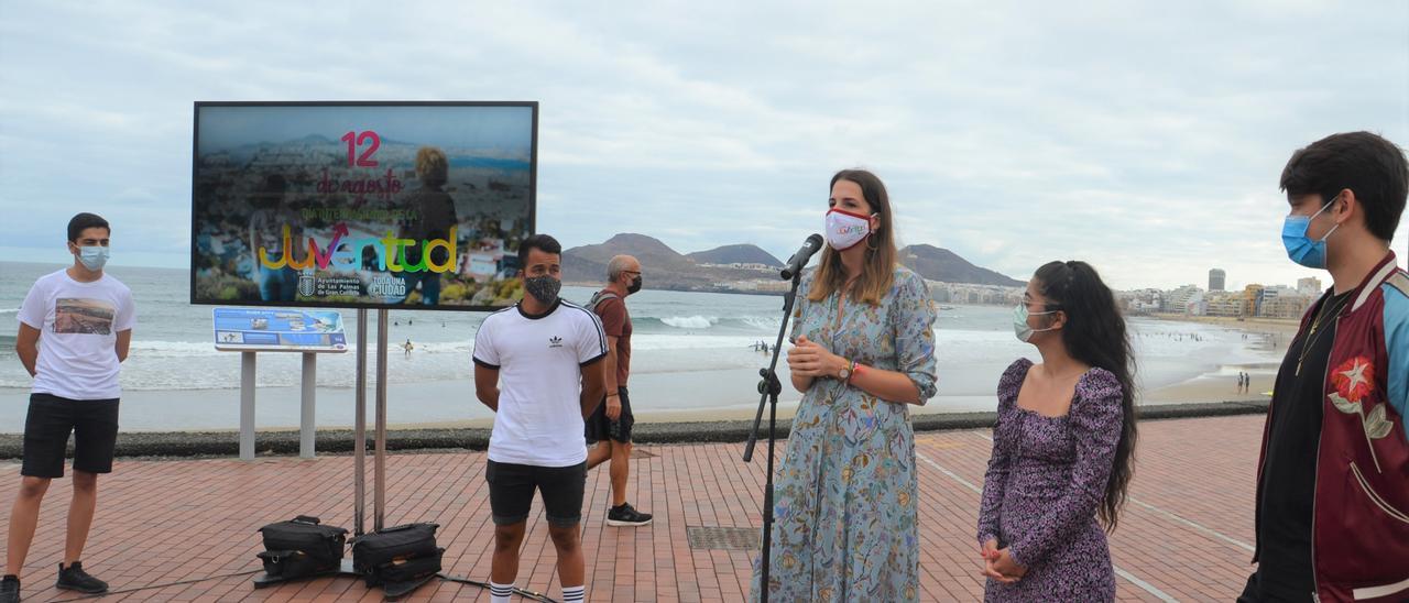 La concejala Carla Campoamor durante la presentación del vídeo