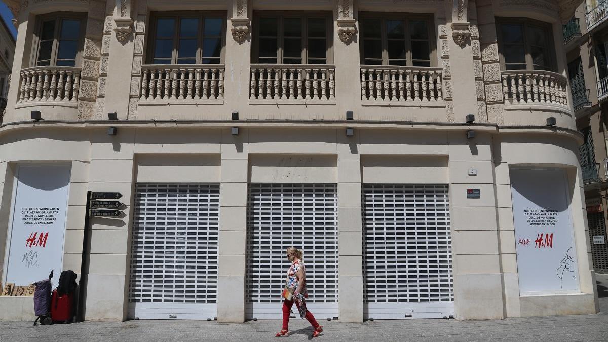 Comercio en la plaza de Féix Sáenz.