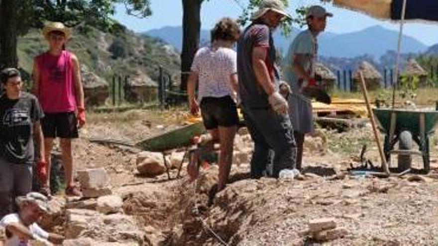 Treballs d&#039;excavació al castell durant l&#039;estiu passat