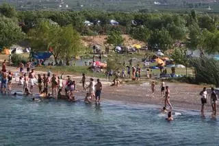 Playas fluviales de pago en la Ribera