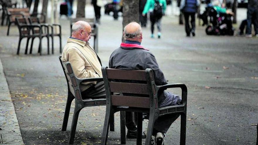 Balears tiene la mayor tasa de envejecimiento de España. | FERRAN NADEU