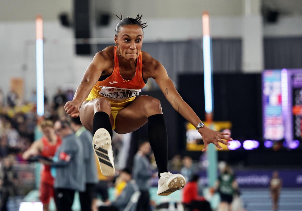 Ana Peleteiro se cuelga el bronce en Nanjing