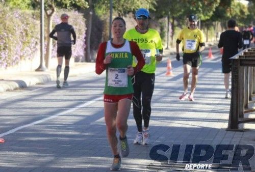 Cristina González bate su récord nacional en Valencia con 73,3 km