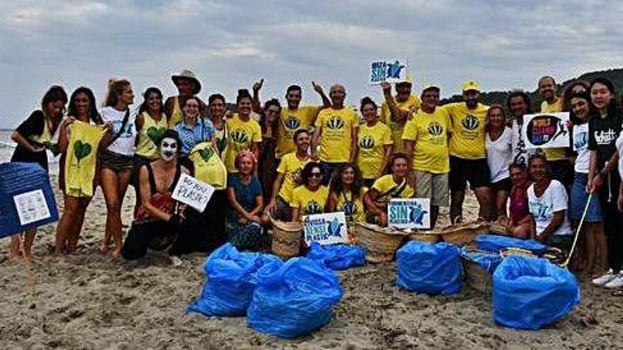 700 voluntarios pitiusos para el World Cleanup Day