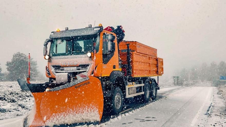 LAS NEVADAS, EN IMÁGENES | La nieve llega al interior de Castellón