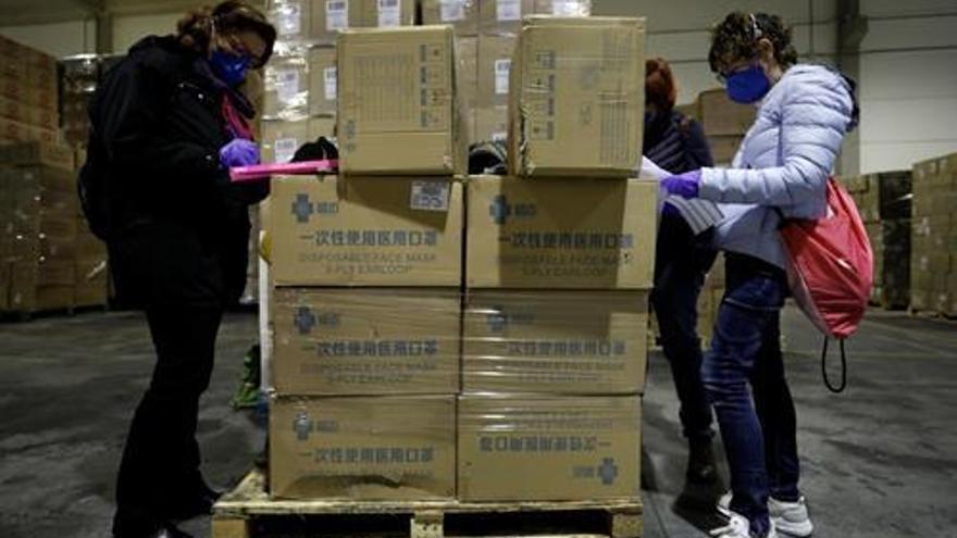 Comienza el reparto en la Comunitat del material sanitario llegado de China