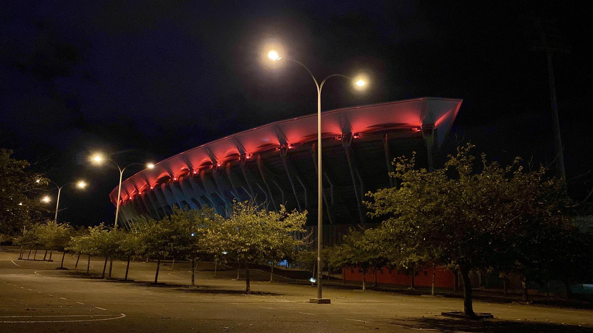 Las fotos de la nueva iluminación exterior del estadio de Son Moix