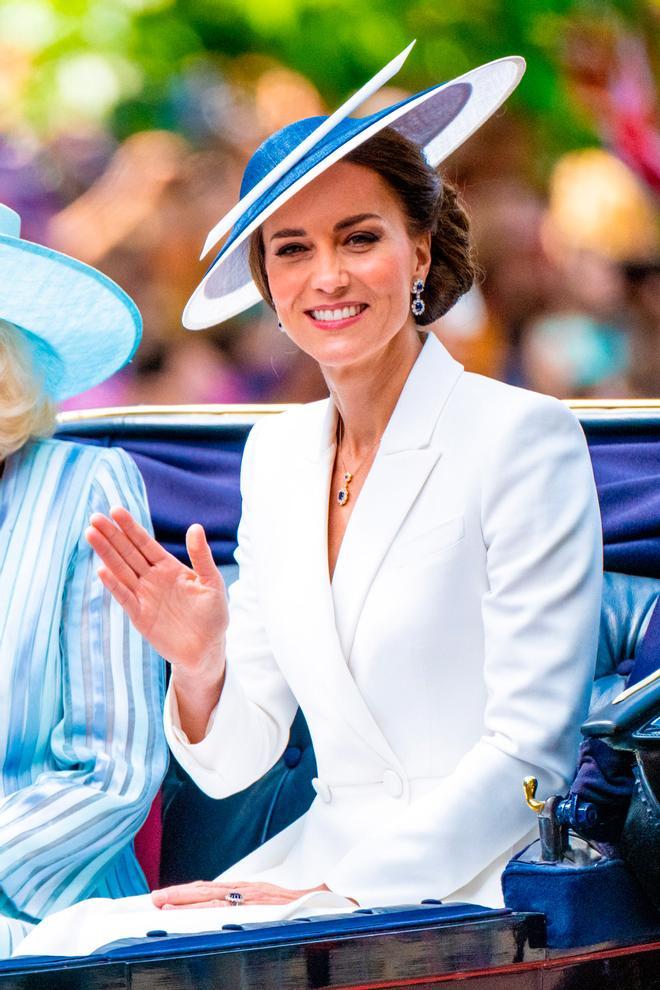 El look de Kate Middleton, de Alexander McQueen, en el Jubileo de Platino de la reina Isabel II