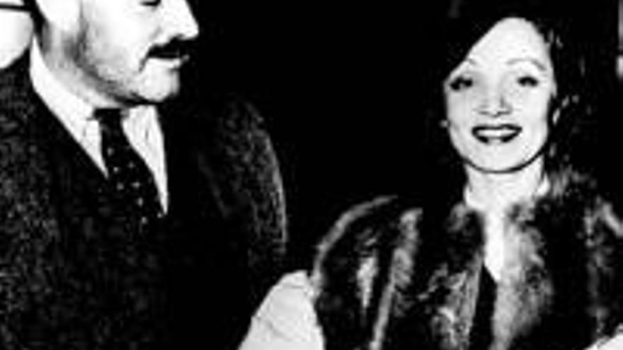 Salen a la luz las cartas de amor entre Dietrich y Hemingway