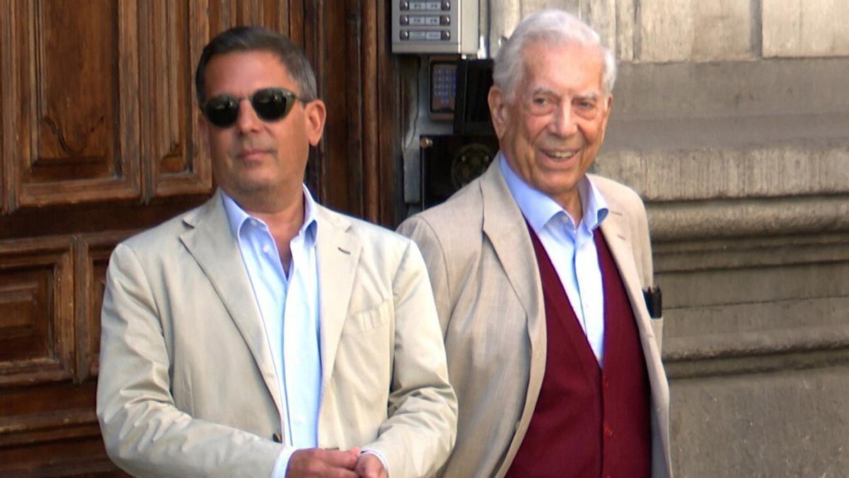 Vargas Llosa podría recibir el alta hospitalaria "muy pronto"