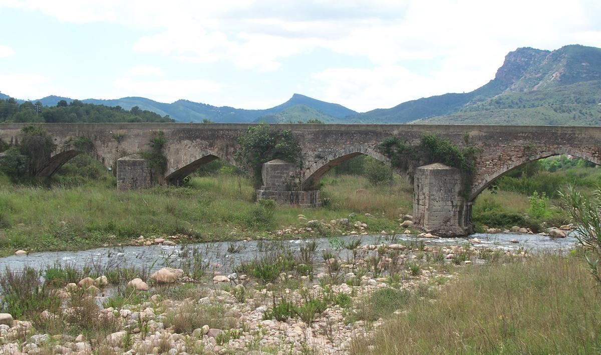 Els Arcs en Estivella.