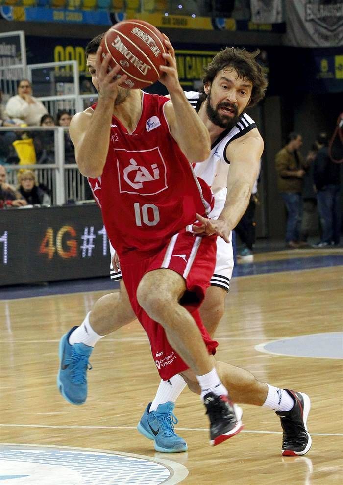 Fotogalería del partido de cuartos de la Copa entre el CAI  y el Madrid