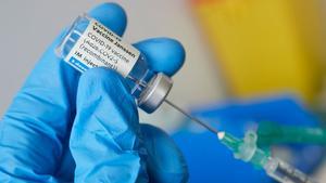 Sanitat estudia posar una segona dosi als vacunats amb Janssen