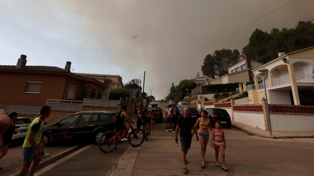 El Pont de Vilomara 17/ 05/07/2022 Incendio forestal en el Pont de Vilomara, Mantesa (Bages) Las llamas han alcanzado la urbanización Marquet Paradís de Pont de Vilomara FOTO de FERRAN NADEU