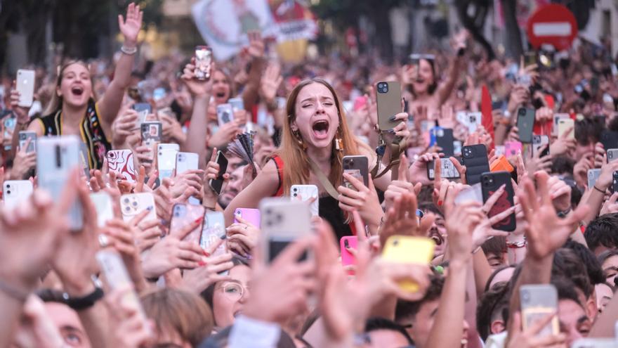 ¡Apoteósico! Así se ha vivido el pasodoble &quot;Idella&quot; que da inicio a las fiestas de Moros y Cristianos de Elda