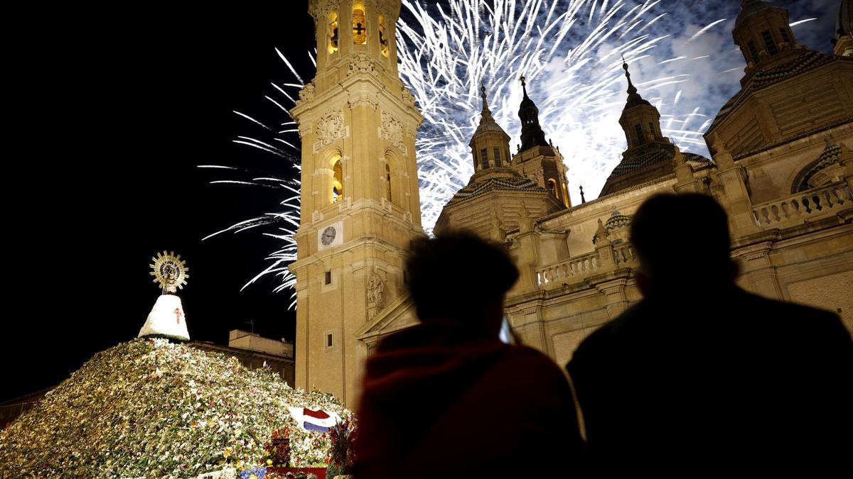 Los fuegos artificiales pondrán fin a nueve intensas jornadas de actividades por las Fiestas del Pilar.