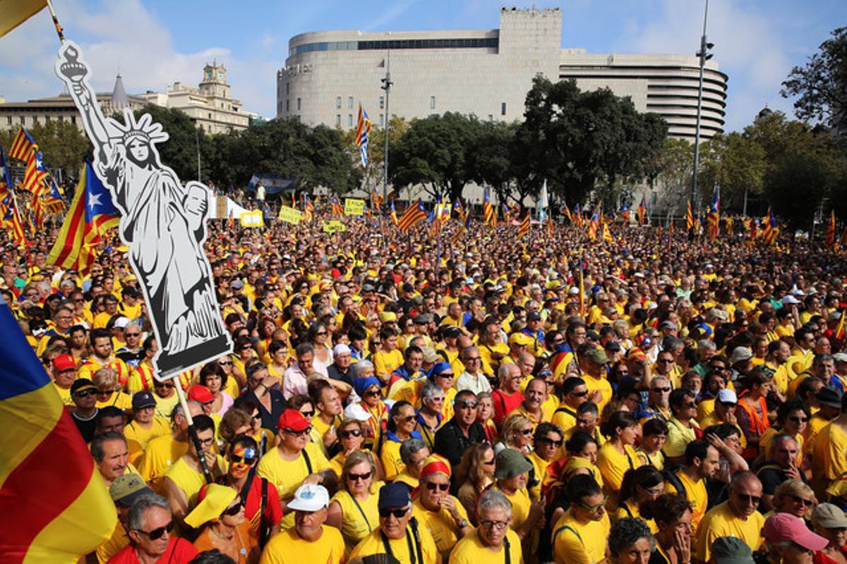 Acte de la campanya ’Ara és l’hora’ a la plaça de Catalunya de Barcelona.