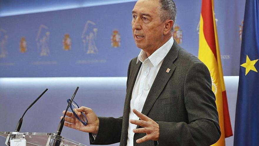 Joan Baldoví, ayer, en la sala de prensa del Congreso.