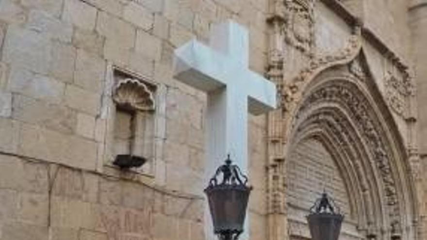 Callosa retirará la Cruz de los Caídos tras más de 70 años ubicada junto a San Martín