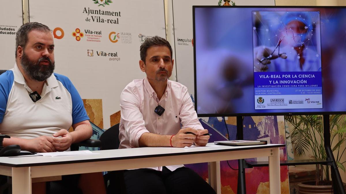 Guirao y el edil Marín presentaron ayer el congreso científico en el que se abordarán las enfermedades calificadas de raras.