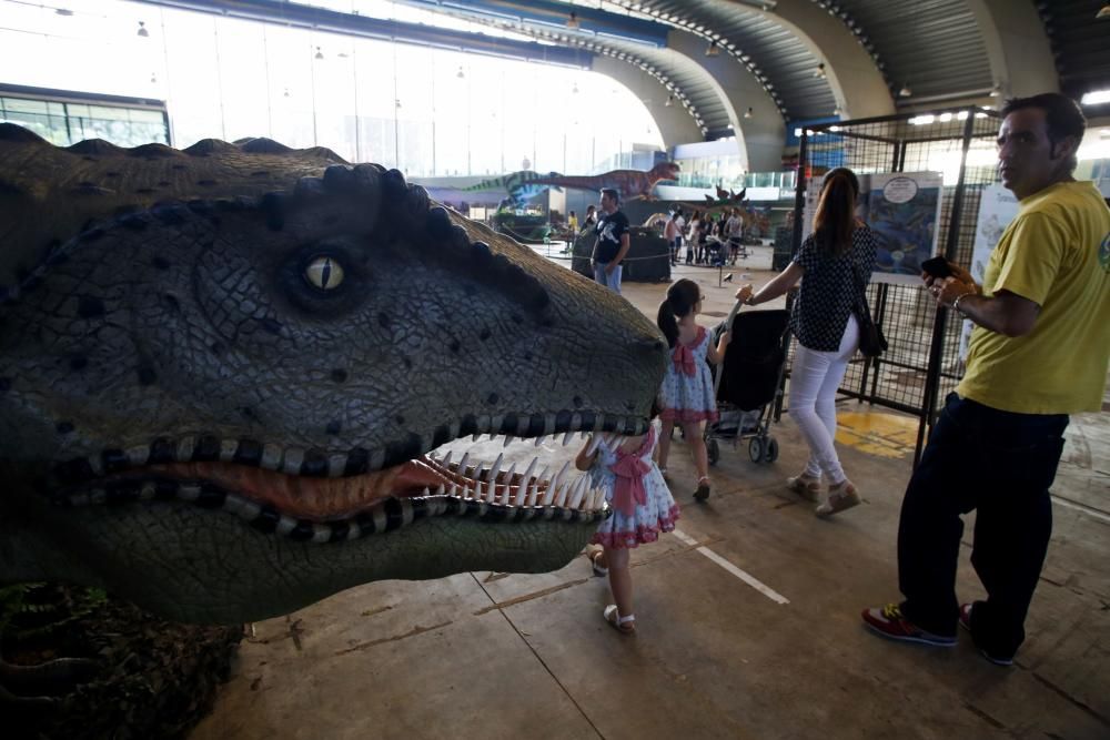 Exposición de dinosaurios en Avilés