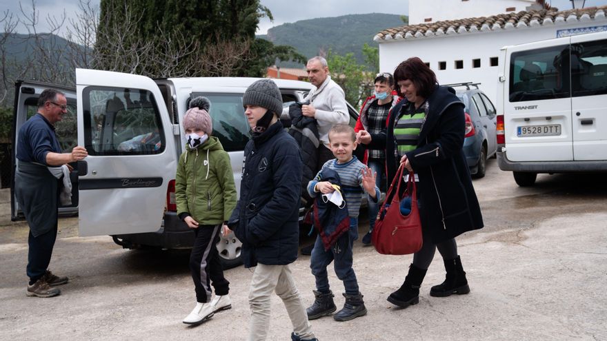 Primera toma de contacto de los refugiados ucranianos con su nuevo hogar en Torrechiva