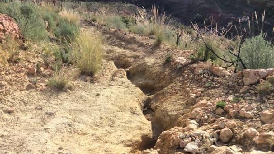 Las sendas de la Granadella de Xàbia, destrozadas