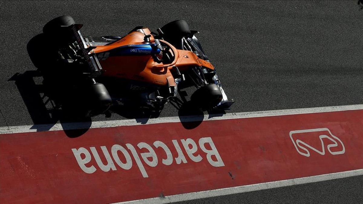 Carlos Sainz, con el McLaren MCL35